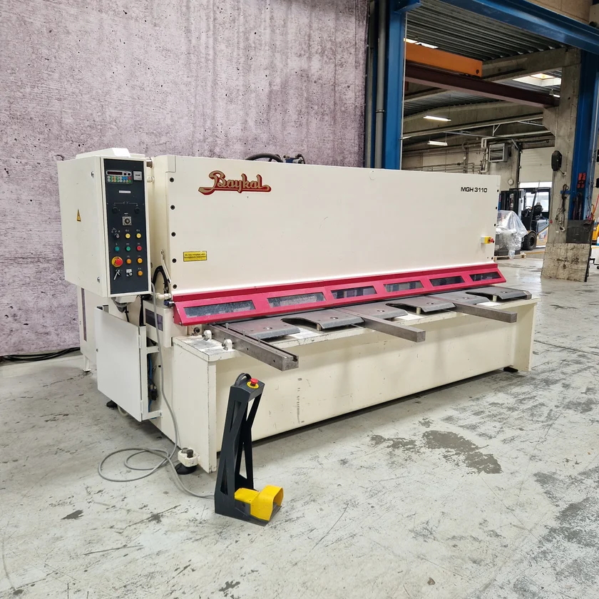 Brukt Baykal MGH 3110 hydr. NC platesaks - 3100 x 10 mm