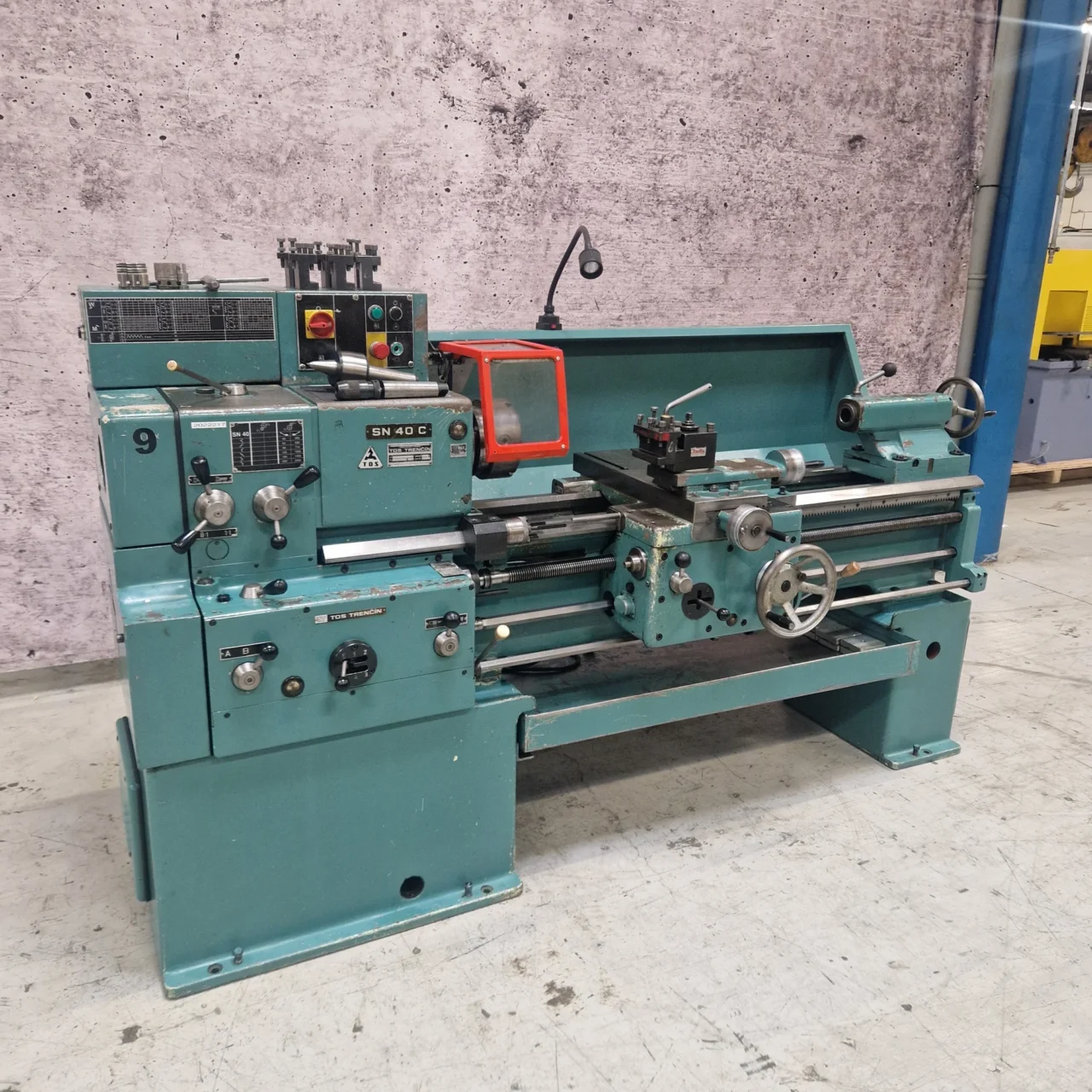 Brukt TOS SN 40C dreiebenk – 200 × 1000 × 51 mm